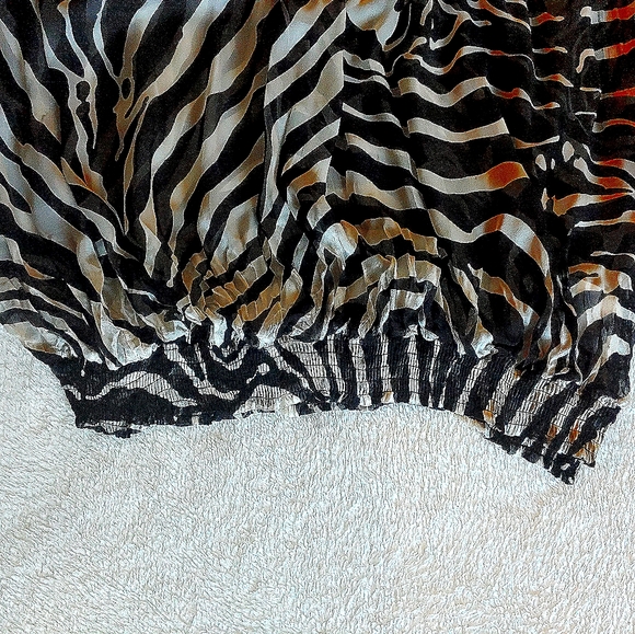 Authentic Dolce And Gabbana Zebra Print Top, sz44 - Picture 4 of 9